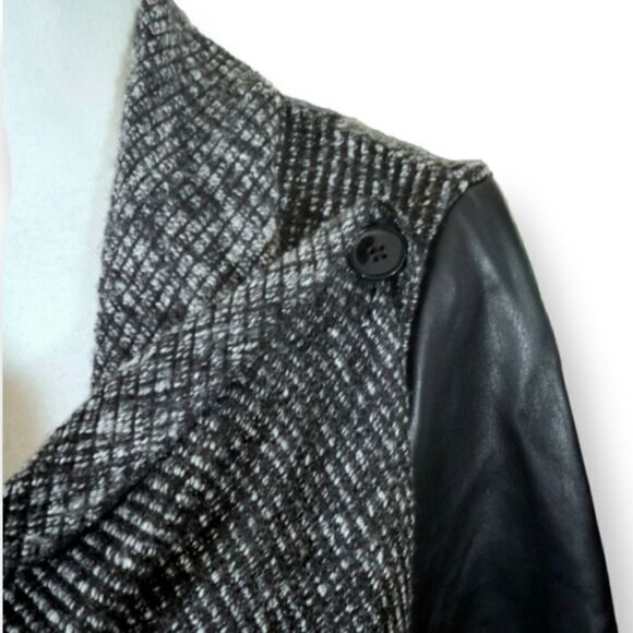 BERSHKA FAUX LEATHER SLEEVE CARDIGAN SZ.M EUC - Picture 5 of 8